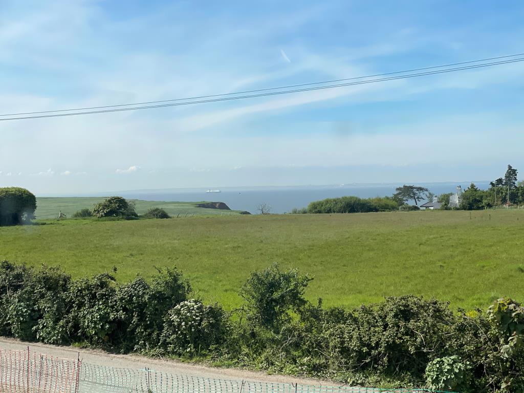 Lot: 98 - SUBSTANTIAL PERIOD HOUSE AND COACH HOUSE ON LARGE PLOT WITH POTENTIAL - Sea view from first floor